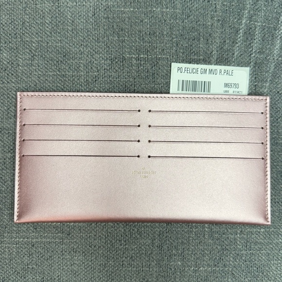 Louis Vuitton Handbags - Louis Vuitton Felicie metallic rose leather credit card cash holder